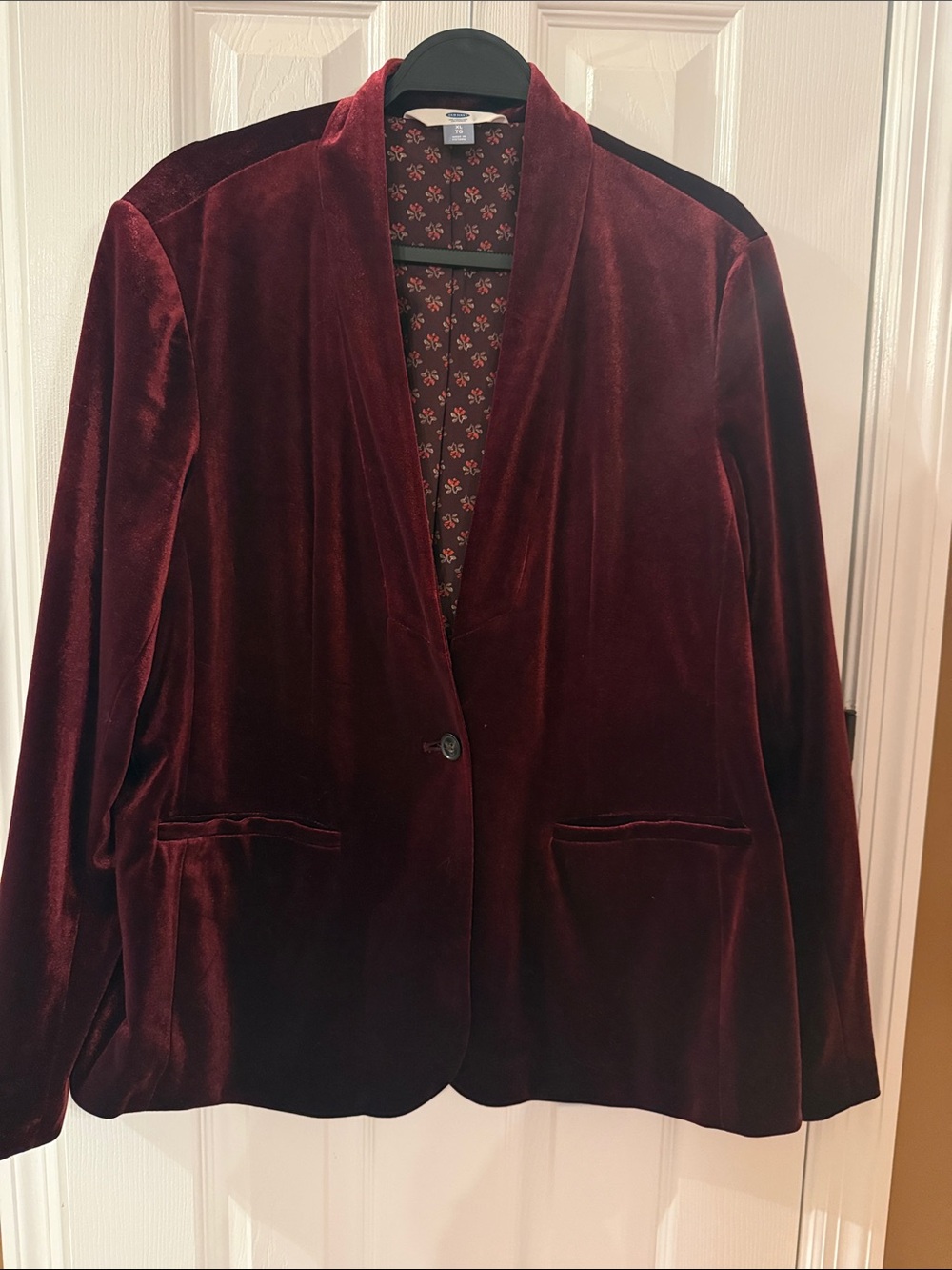 Old Navy Women's Velvet Blazer Jacket - Deep Burgundy